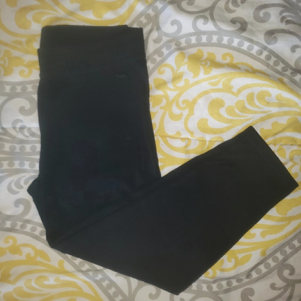 VS PINK Capri-Length Leggings, XS
